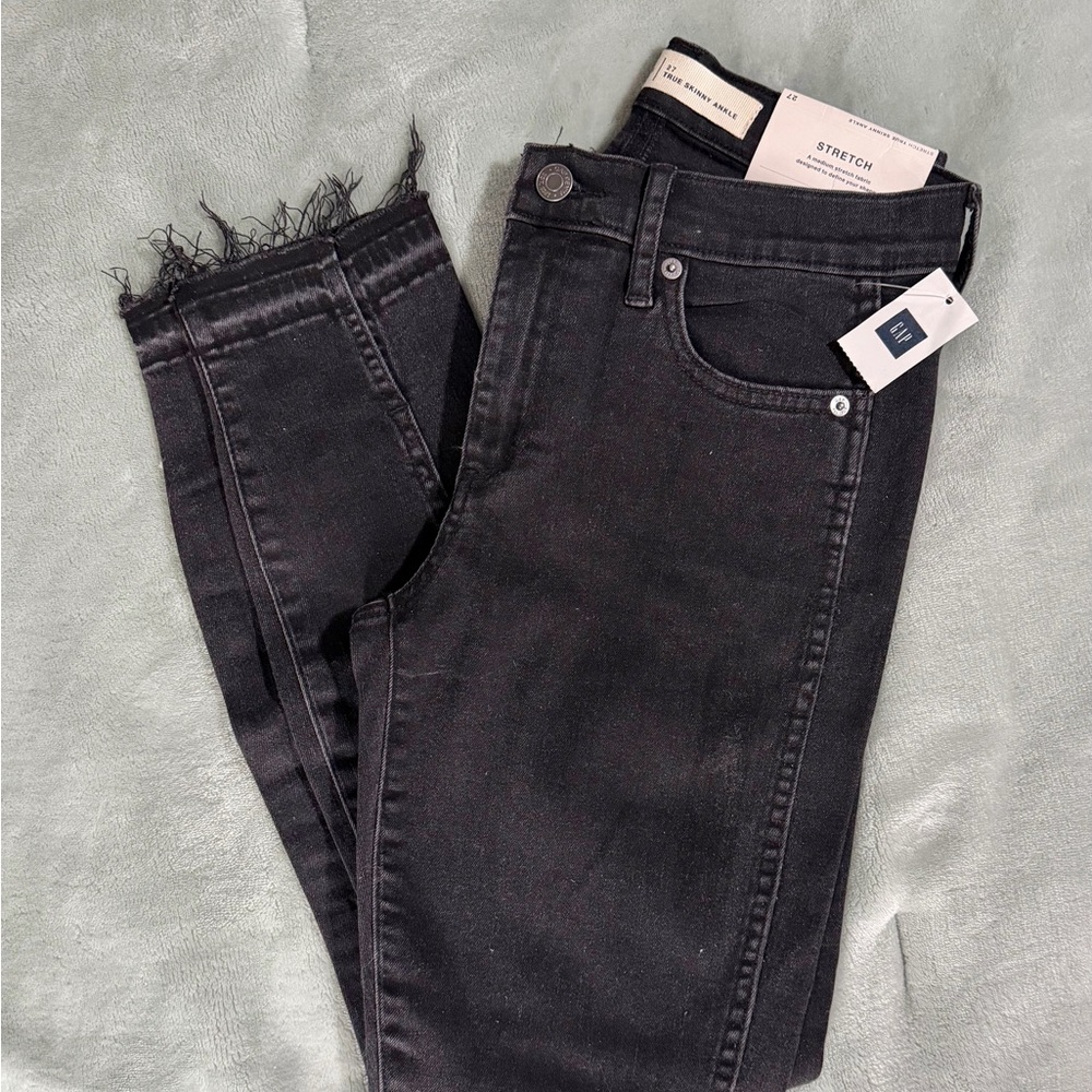 GAP Black Ankle Jeans for Women
